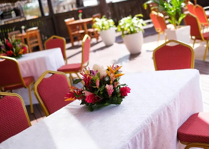Ramada Suites By Wyndham Wailoaloa Beach Fiji
